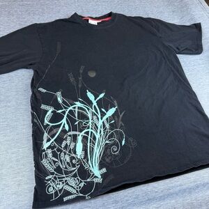 Vintage Y2K Grunge XV by Phat Farms Graphic T-Shirt with Blue Plug‎ Design